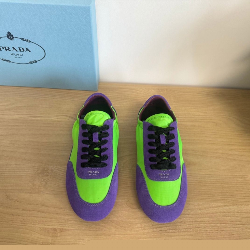 Pra*a casual shoes